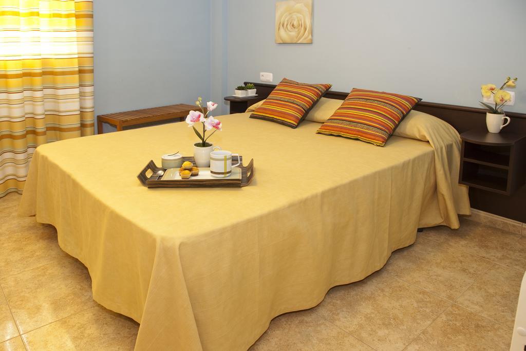 Apartamentos Campuebla มอนตาเนคอส ห้อง รูปภาพ